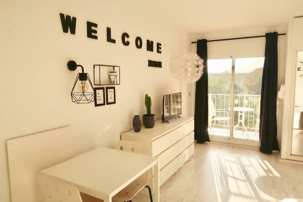 Minerva Sea View Apartment 贝纳尔马德纳 外观 照片